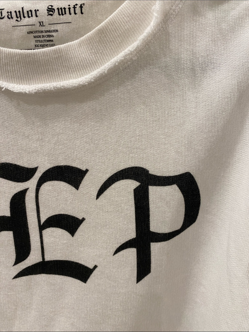 Taylor Swift White Distressed 'REP' Long Sleeve Sweatshirt Reputation - Picture 3 of 3